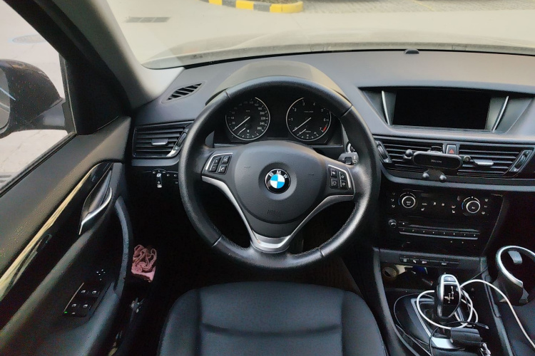 宝马X1 2015款 sDrive18i 领先晋级版中控内饰13