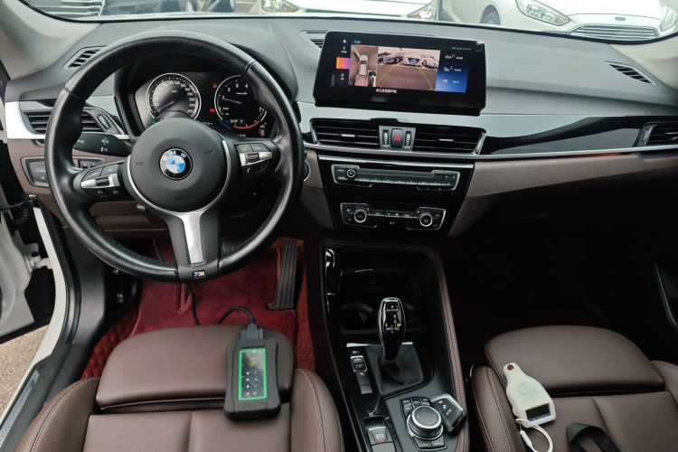 宝马X1 2022款 sDrive20Li 尊享型中控内饰12