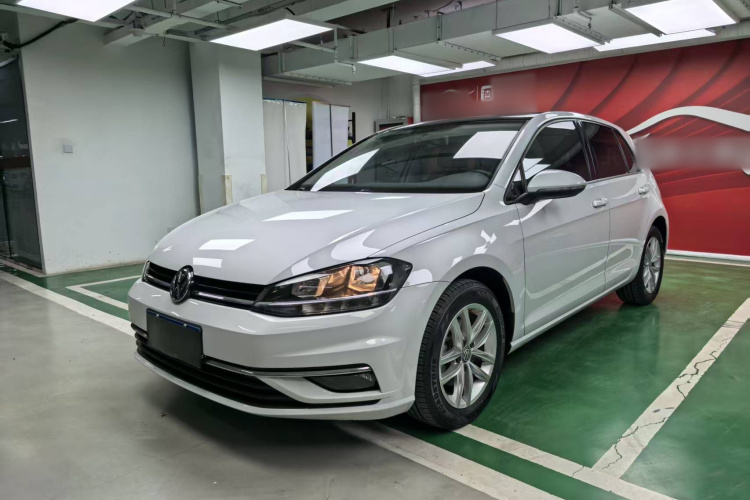 大众 高尔夫 2018款 230TSI 自动舒适型车身外观1