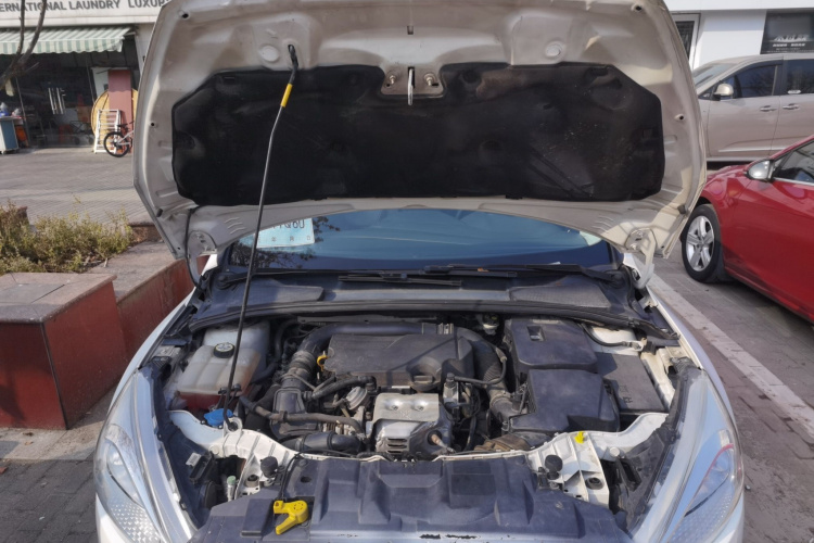 福特 福克斯 2018款 三厢经典 EcoBoost 125 自动超能风尚型智行版局部细节24