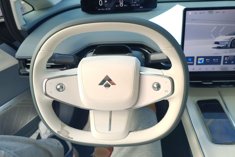 昊铂GT 2023款 710后驱超充版中控内饰13