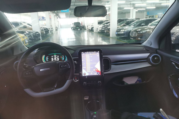 奇瑞新能源 小蚂蚁 2022款 甜粉款 全糖版 三元锂 30kW 301km中控内饰7002