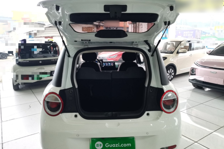 长安启源 长安Lumin 2023款 205km 香沁款机舱底盘23