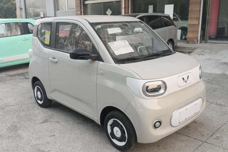 五菱汽车 宏光MINIEV 2024款 第三代 215km 青春版车身外观3