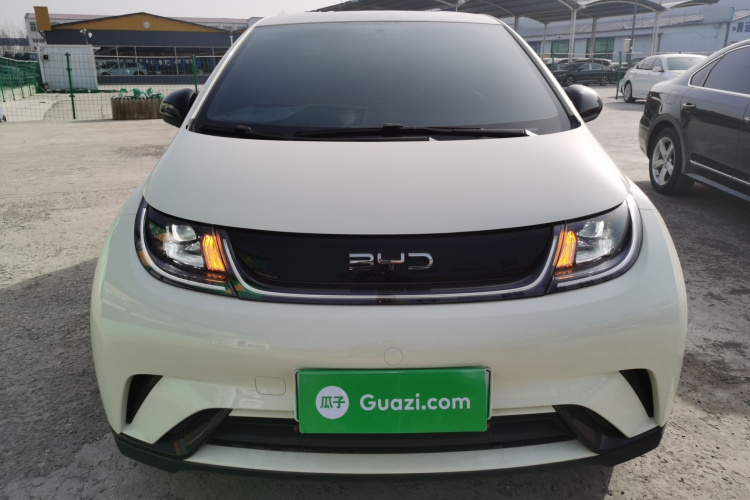 比亚迪 海豚 2025款 420km 活力版车身外观2