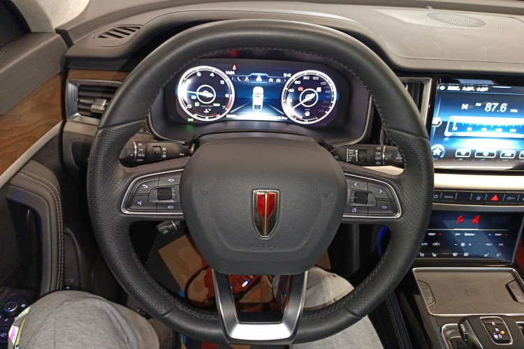 红旗HS7 2022款 2.0T DCT两驱智联旗畅版 五座中控内饰13