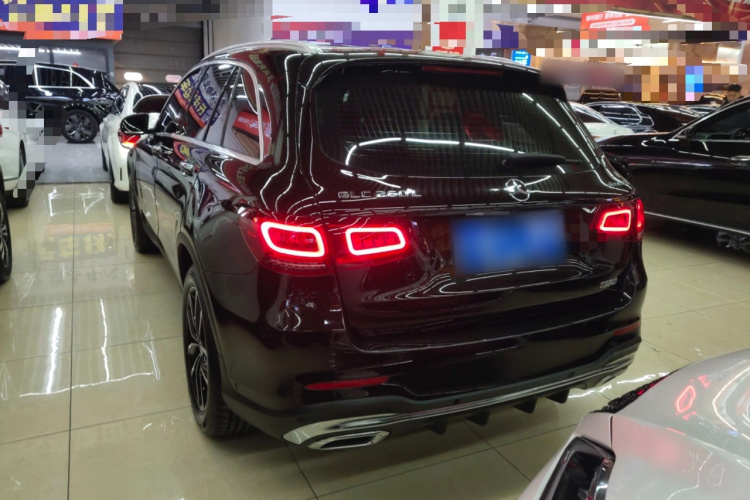 奔驰GLC 2022款 改款 GLC 260 L 4MATIC 豪华型车身外观6