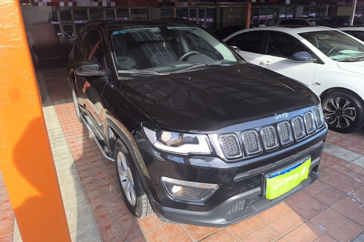 Jeep 指南者 2017款 200T 自动家享版车身外观3