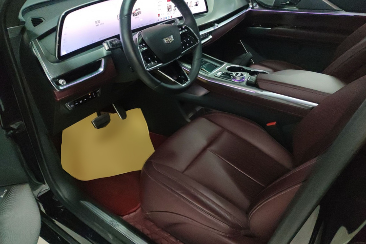 凯迪拉克XT5 2025款 2.0T 铂金型中控内饰19