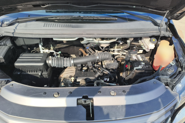 东风风行 菱智 2020款 M5L 1.6L 豪华型 7座局部细节24