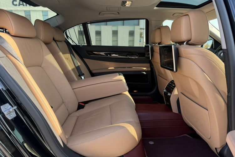 宝马7系 2014款 730Li 臻享型中控内饰7014