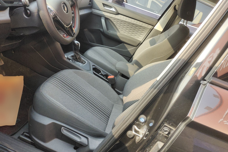 大众 途岳 2021款 280TSI 两驱风尚版中控内饰19