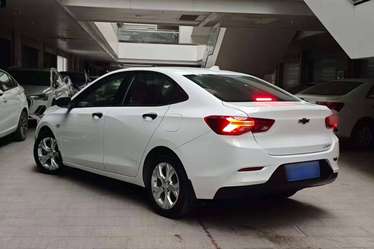 雪佛兰 科沃兹 2020款 325T 自动欣悦版车身外观6003