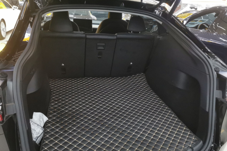 特斯拉 Model Y 2021款 标准续航后驱版局部细节23