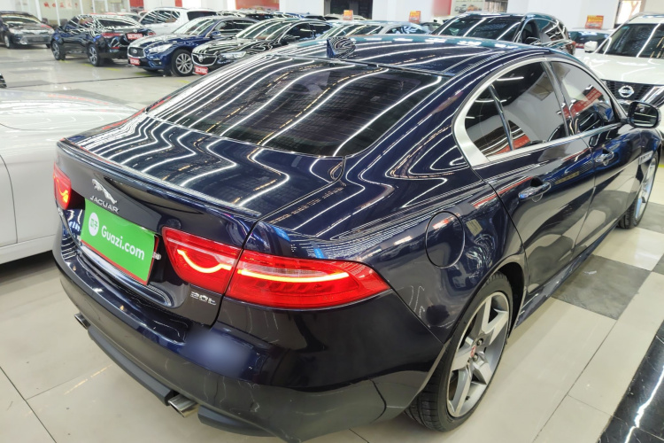 捷豹XE 2018款 2.0T 200PS 两驱R-Sport运动版车身外观6005