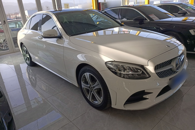 奔驰C级 2019款 C 260 L 运动版车身外观6002
