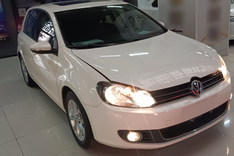 大众 高尔夫 2012款 1.6 自动舒适型车身外观3