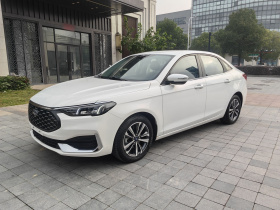 福特 福睿斯 2021款 1.5L 自动钻石版