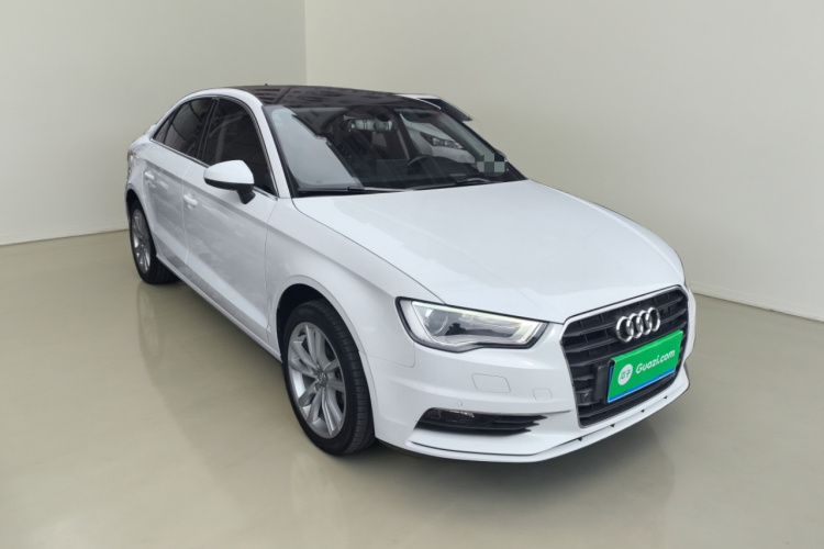 奥迪A3 2016款 Limousine 35 TFSI 风尚型车身外观3