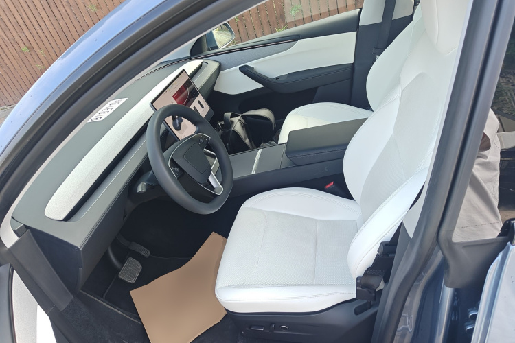 特斯拉 Model Y 2025款 后轮驱动版局部细节19