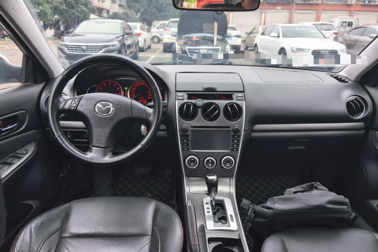 马自达6 2013款 2.0L 自动超豪华型中控内饰12