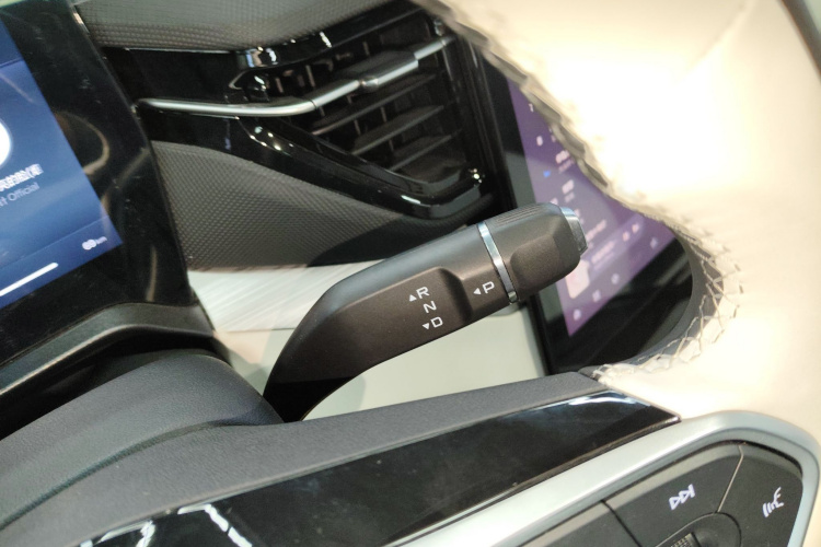 奔腾 悦意07 2025款 150km 心悦版局部细节18