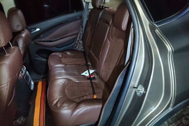 别克 昂科威 2016款 20T 两驱精英型中控内饰7004