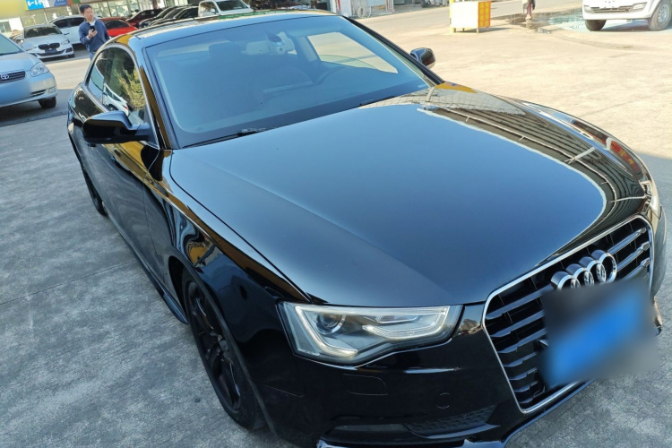 奥迪A5 2014款 Coupe 45 TFSI车身外观3