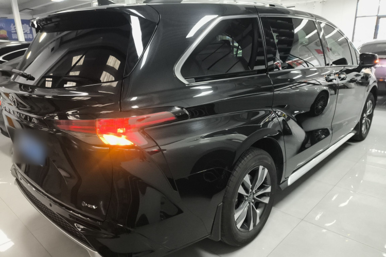 丰田 格瑞维亚 2024款 2.5L混动 豪华版车身外观7