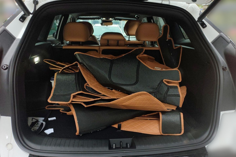 吉利汽车 博越L 2025款 第四代 1.5TD DCT 扬帆中控内饰23