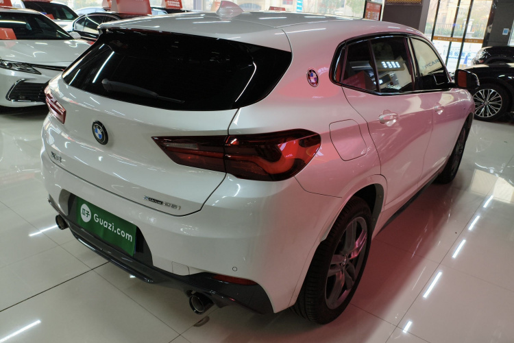 宝马X2 2023款 sDrive25i M运动曜夜版车身外观7