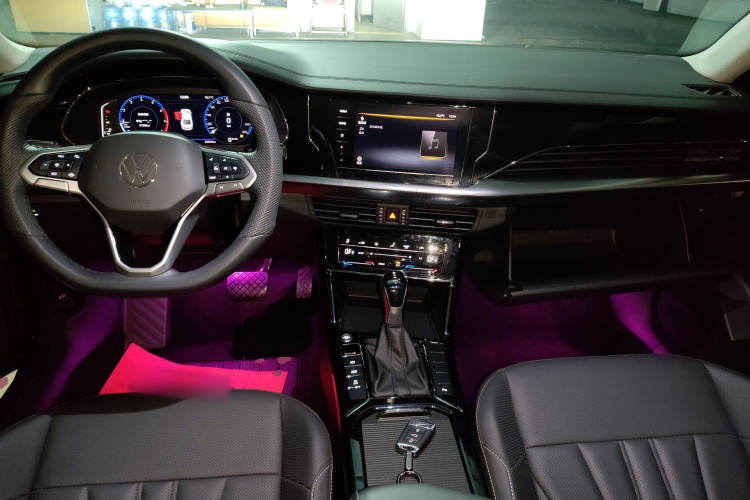 大众 帕萨特 2025款 出众款 330TSI 星空精英版中控内饰7002