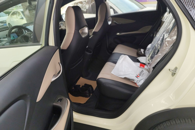 比亚迪 海豚 2025款 420km 自由版中控内饰7004