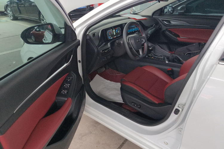 长安 逸动 2020款 PLUS 蓝鲸NE 1.4T GDI DCT旗舰型中控内饰20