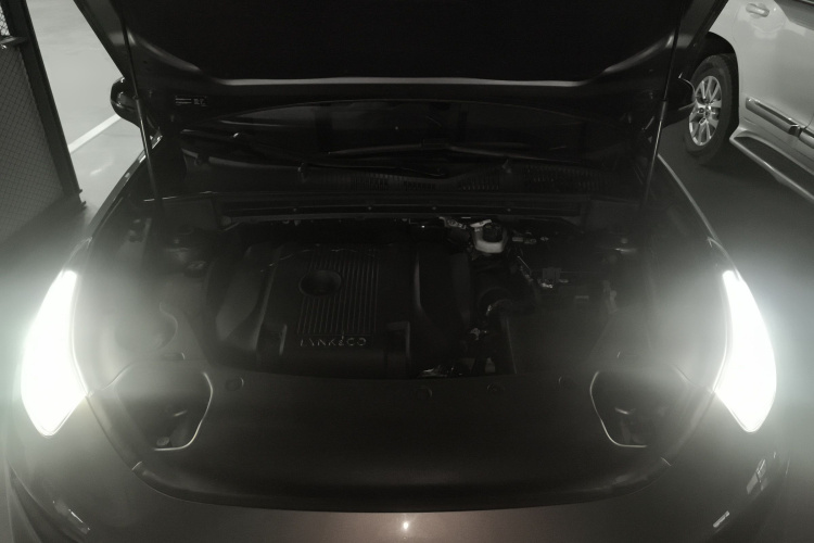 领克03 2021款 2.0TD 自动劲 冠军版机舱底盘24