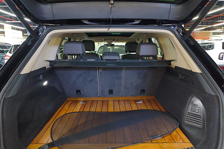 大众 途锐 2019款 2.0TSI 锐翼版 国VI机舱底盘23