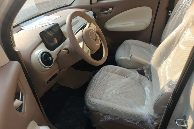 五菱汽车 宏光MINIEV 2025款 四门版 进阶款中控内饰19