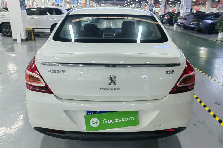 标致308 2014款 乐享版 经典 1.6L 手动风尚型车身外观6007