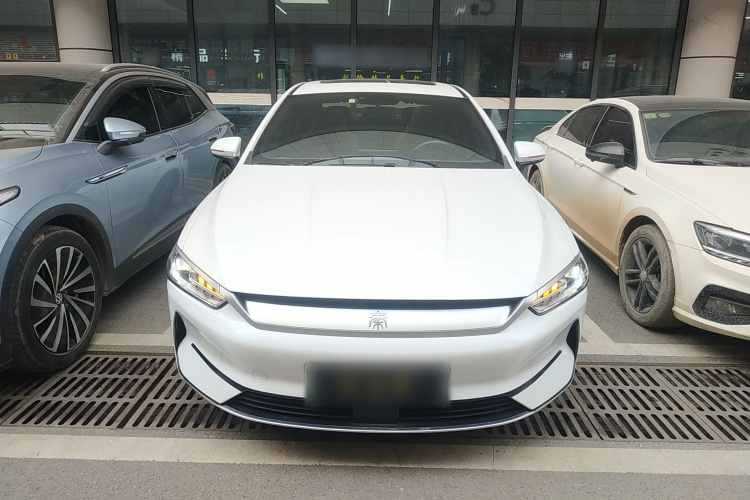 比亚迪 秦PLUS 2021款 EV 500KM 豪华型车身外观2