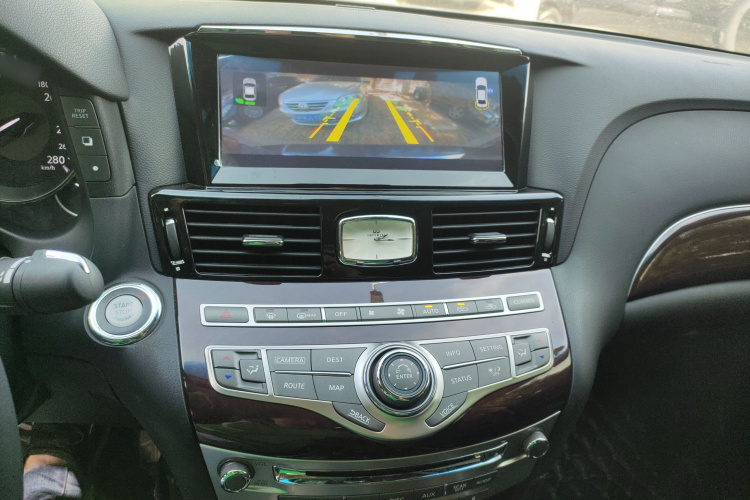 英菲尼迪Q70 2017款 Q70L 2.5L 悦享版局部细节16