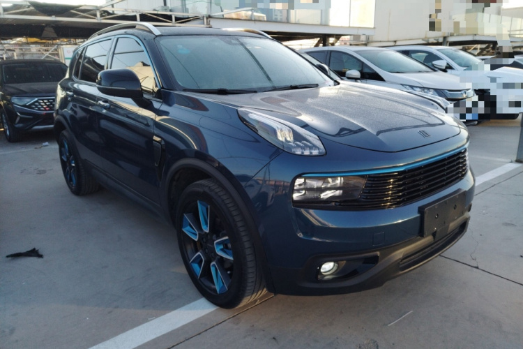 领克01 2017款 2.0T 两驱耀Pro版车身外观3