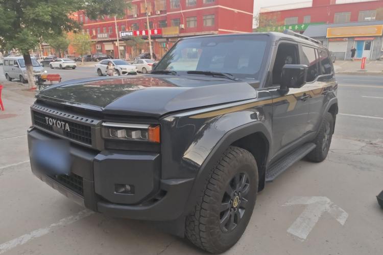 丰田 普拉多 2024款 2.4T 悍野WX版 6座车身外观1