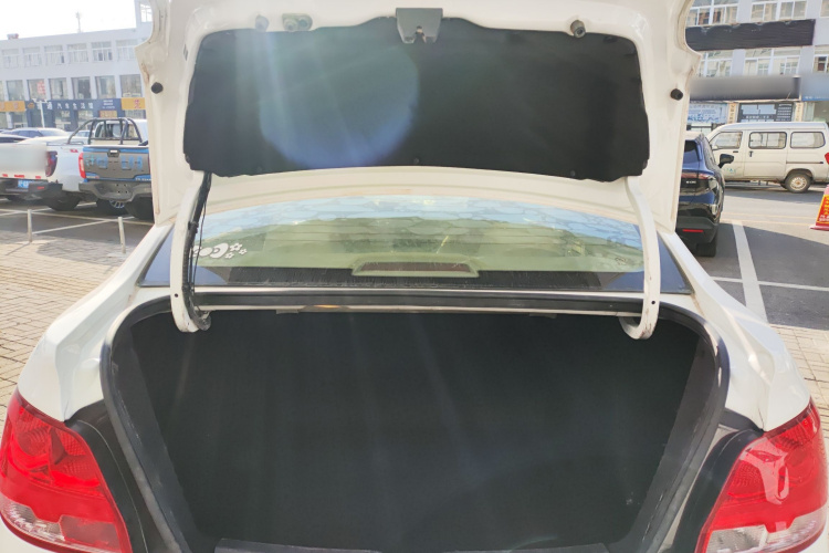 雪佛兰 2018款 赛欧3 1.3L AMT理想版局部细节23