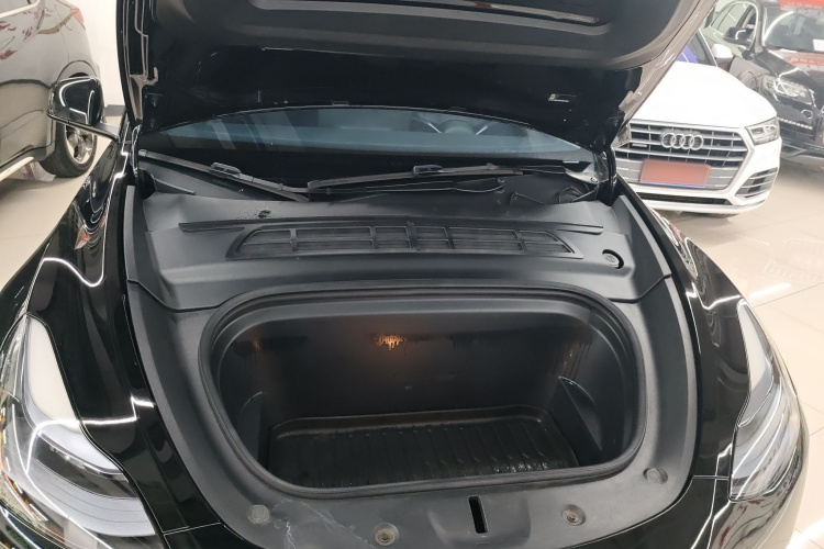 特斯拉 Model Y 2022款 改款 后轮驱动版机舱底盘24
