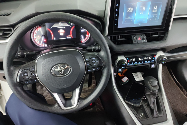 丰田 RAV4荣放 2020款 2.0L CVT两驱风尚版中控内饰7002