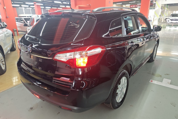 启辰T70 2016款 2.0L CVT睿行版车身外观6005