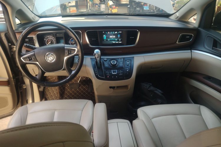 别克GL8 2018款 28T 豪华型 国VI中控内饰12