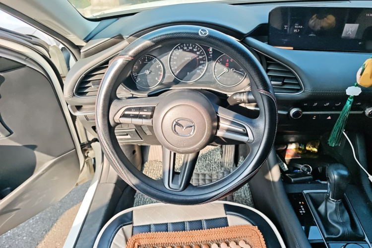 马自达3 昂克赛拉 2020款 1.5L 自动质悦天窗版中控内饰13