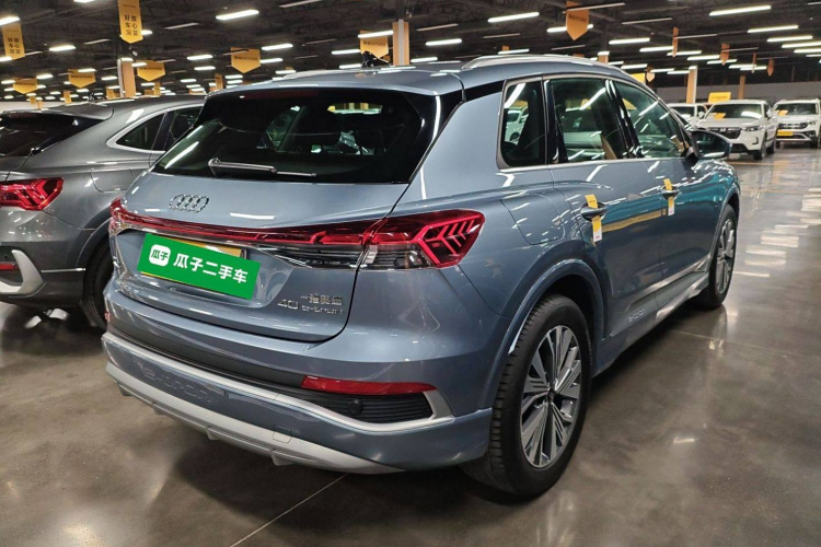 奥迪Q4 e-tron 2024款 40 e-tron 创行版车身外观7