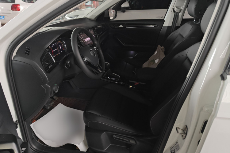 大众 T-ROC探歌 2020款 280TSI DSG两驱舒适型中控内饰19